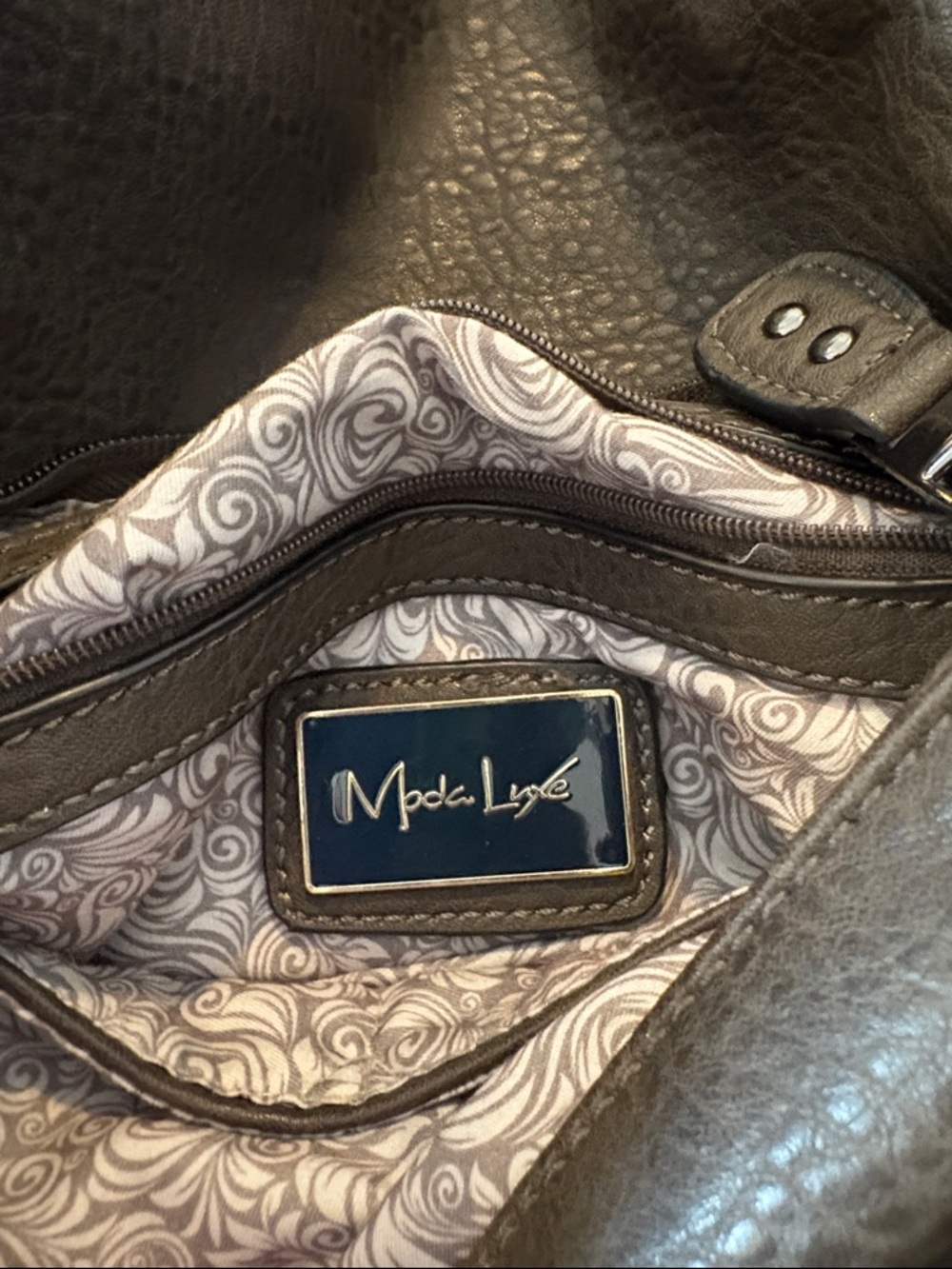 Moda Luxe Dandelion Faux Leather Crossbody - Picture 7 of 12